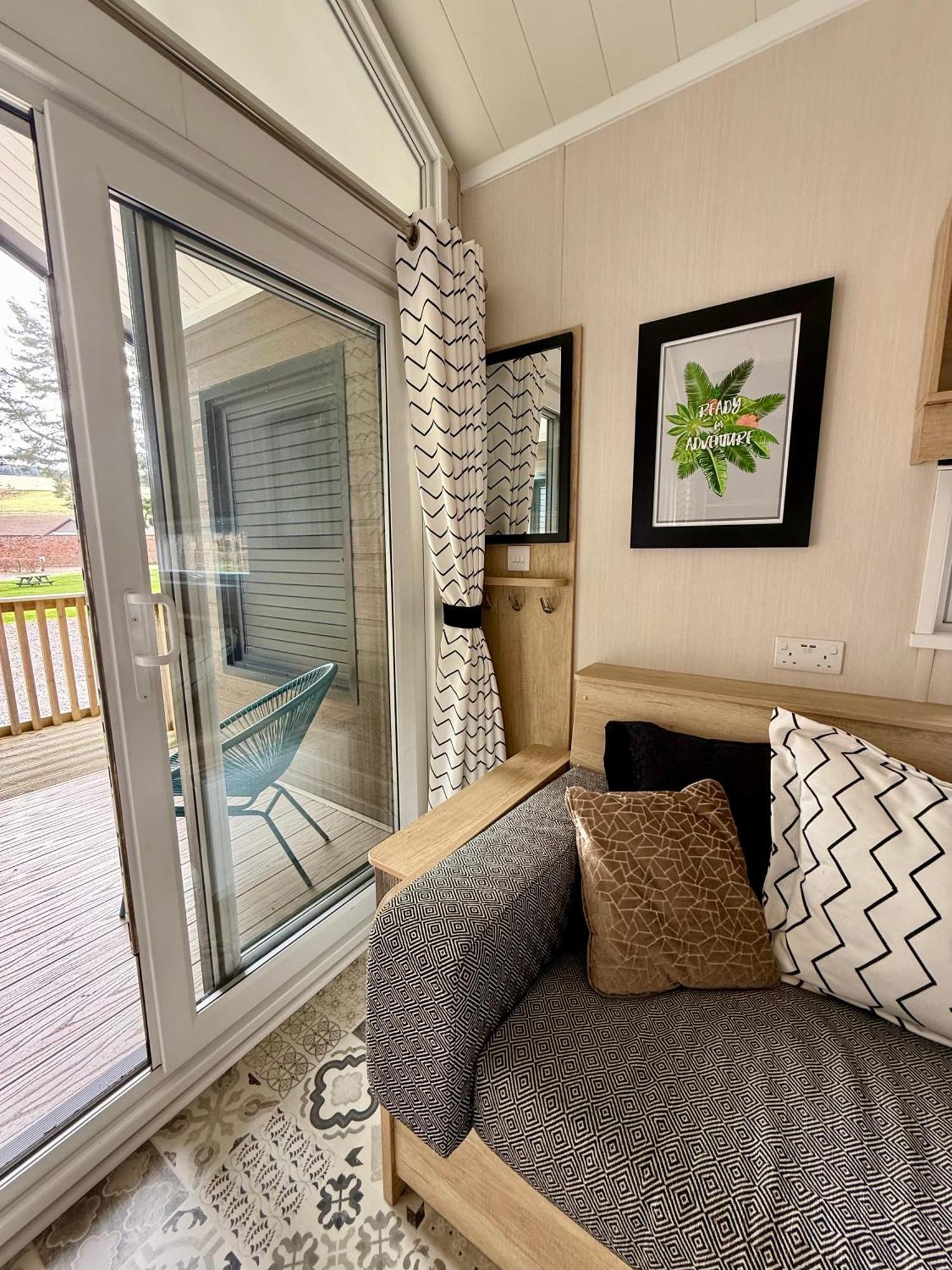 The Parr Pod - Beautiful, Luxury Pod Hotell Aberlour Exteriör bild